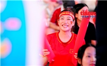 Cổ động viên TP Hồ Chí Minh tiếp lửa cho đội tuyển Việt Nam