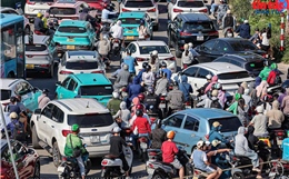 Cuối kỳ nghỉ lễ 2/9, người dân ùn ùn trở lại Hà Nội