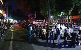 Tại Hà Nội: Hàng vạn người dân xếp hàng trong đêm vào viếng Tổng Bí thư Nguyễn Phú Trọng