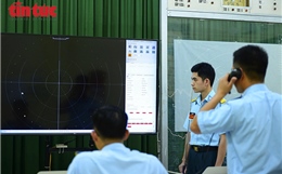 Những 'mắt thần’ lặng thầm canh giữ bầu trời biên cương