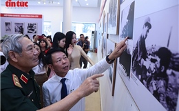 Ký ức Ngày Giải phóng miền Nam sống động qua triển lãm ảnh tại Hà Nội