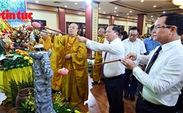 Trang nghiêm Đại lễ Phật đản Phật lịch 2570 tại chùa Quán Sứ