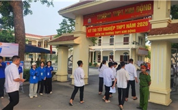 Thí sinh bước vào thi môn Ngữ văn của kỳ thi tốt nghiệp THPT