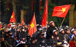 Người dân Hà Nội đổ ra đường mừng U22 Việt Nam vô địch SEA Games 33