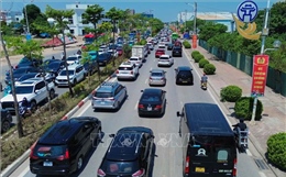 Lượng phương tiện đổ về cửa ngõ phía Đông Thủ đô tăng mạnh từ trưa ngày 2/9