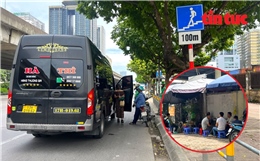 Nhức nhối tình trạng lấn chiếm vỉa hè, xe khách chạy &#39;rùa bò&#39; quanh bến xe Mỹ Đình