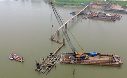 Tăng tốc xây cầu Vân Phúc bắc qua sông Hồng