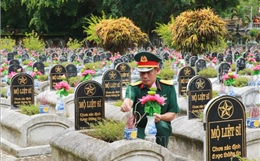 Tháng Bảy tại Nghĩa trang Liệt sĩ quốc tế Đồng Tâm