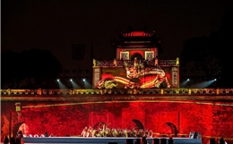 Tổng đạo diễn Phạm Hoàng Giang biến Hoàng Thành Thăng Long thành sân khấu đa giác quan 