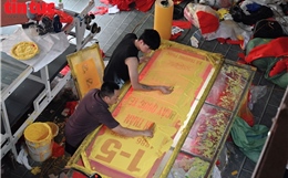 Làng cờ Từ Vân, nơi sắc đỏ ‘không bao giờ tắt’