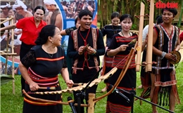 'Điểm hẹn vùng cao' rực rỡ sắc màu tại Làng Văn hóa - Du lịch các dân tộc Việt Nam dịp lễ 30/4 - 1/5 