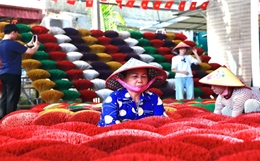 Quảng Phú Cầu - Sắc hương giữa lòng làng Việt 