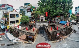 Ảnh 360: Cửa  gỗ Ô Quan Chưởng không phải bị đóng vì dịch COVID-19