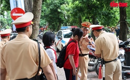 Hà Nội mở cao điểm xử lý &#39;nóng&#39; vi phạm giao thông tại trường học