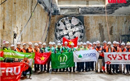 TBM &#39;Thần tốc&#39; cán đích ga S12: Hà Nội ghi dấu mốc lịch sử thi công hầm Metro