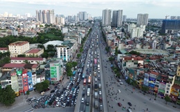 Cửa ngõ Hà Nội ken đặc xe cộ trước kỳ nghỉ lễ 30/4 - 1/5