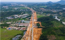 Hiện trạng đường nối đại lộ Thăng Long với cao tốc Hà Nội - Hòa Bình sắp thông tuyến