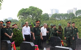 Hà Nội lấy mẫu 469 hài cốt liệt sĩ chưa xác định danh tính tại Nghĩa trang Mai Dịch
