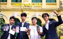 Cử tri tuổi 18 háo hức mong chờ 'ngày mai đi bầu cử'