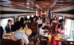 Du lịch trải nghiệm trên 'Tàu 5 cửa ô'