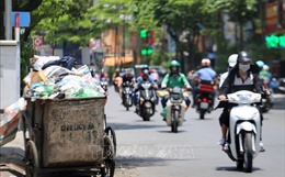 Tình trạng ùn ứ rác thải trên nhiều tuyến phố Hà Nội đã giảm