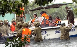 Đắk Lắk: Cứu hộ, di dời người dân ra khỏi vùng ngập