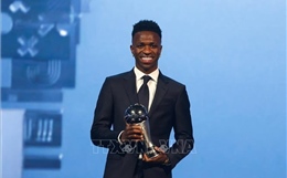 Tiền đạo Vinicius giành giải Cầu thủ xuất sắc nhất năm của FIFA