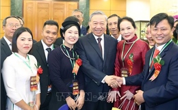 Tổng Bí thư Tô Lâm gặp mặt đại biểu Nông dân Việt Nam xuất sắc, Nhà khoa học của nhà nông năm 2025