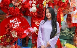 Rực rỡ sắc Xuân giữa lòng phố cổ Hà Nội