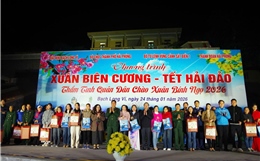 Tết sớm với quân và dân đặc khu Bạch Long Vĩ