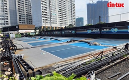 Tháo dỡ hàng loạt sân thể thao xây dựng trái phép ở phường Bình Trưng