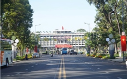 TP Hồ Chí Minh bình yên trong sáng mùng 1 Tết