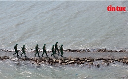 Tết của những người gác biển