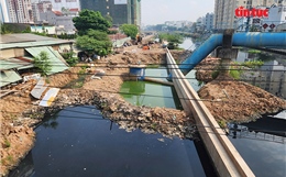 Công trường kênh Tham Lương-Bến Cát-rạch Nước Lên ngổn ngang, vắng bóng công nhân