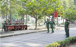 Bộ Tham mưu Quân khu 7 kiểm tra huấn luyện chiến sĩ mới tại Trung đoàn Gia Định