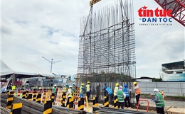 TP Hồ Chí Minh: Hạ lồng thép thi công tường vây ga ngầm tuyến metro số 2
