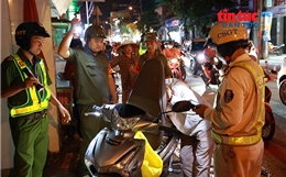 CSGT TP Hồ Chí Minh tăng cường kiểm tra nồng độ cồn đêm 19/8