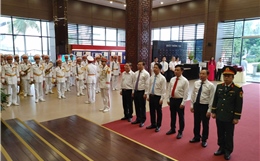 Đoàn đại biểu TP Hồ Chí Minh dâng hương tri ân các anh hùng liệt sĩ