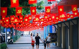 Thành phố mang tên Bác rực rỡ cờ hoa chào mừng Đại hội XIV của Đảng