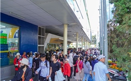 TP Hồ Chí Minh: Các khu vui chơi đón lượng khách cao kỷ lục trong ngày cuối của kỳ nghỉ Tết