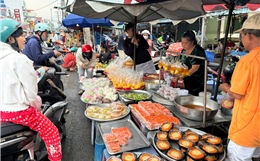 TP Hồ Chí Minh: Sôi động thị trường đồ cúng ngày vía Thần Tài