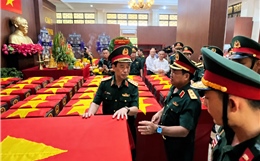 Phó Thủ tướng dâng hương tưởng niệm, động viên lực lượng tìm kiếm hài cốt liệt sĩ 