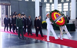 Trang nghiêm và xúc động tại lễ viếng Tổng Bí thư Nguyễn Phú Trọng ở Singapore