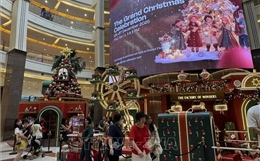 Lung linh sắc màu Giáng sinh giữa lòng quốc gia Hồi giáo lớn nhất thế giới