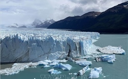 Sông băng ở vườn quốc gia Los Glaciares tại Argentina