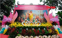 TP Hồ Chí Minh rực rỡ cờ hoa chào mừng đại lễ Phật đản