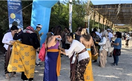 Lễ Melukat của người Hindu Bali kêu gọi bảo vệ nguồn nước